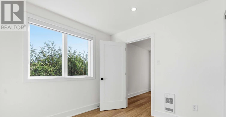 8-100 Hamilton Avenue N, Ottawa, ON, K1Y 1B9 - 17