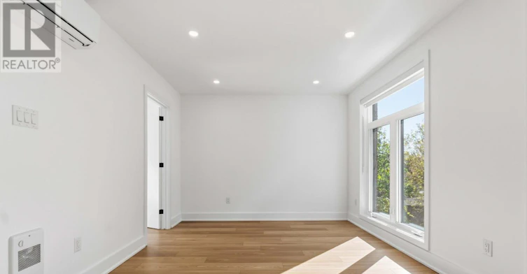 8-100 Hamilton Avenue N, Ottawa, ON, K1Y 1B9 - 5