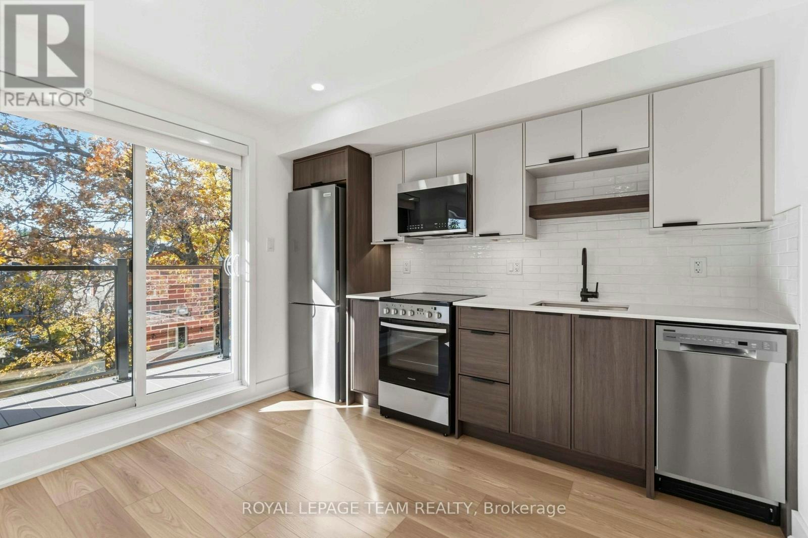8-100 Hamilton Avenue N, Ottawa, ON, K1Y 1B9 - 9