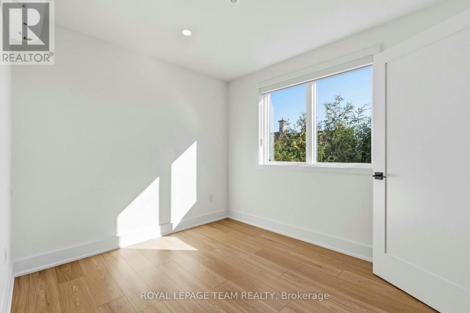 8-100 Hamilton Avenue N, Ottawa, ON, K1Y 1B9 - 18