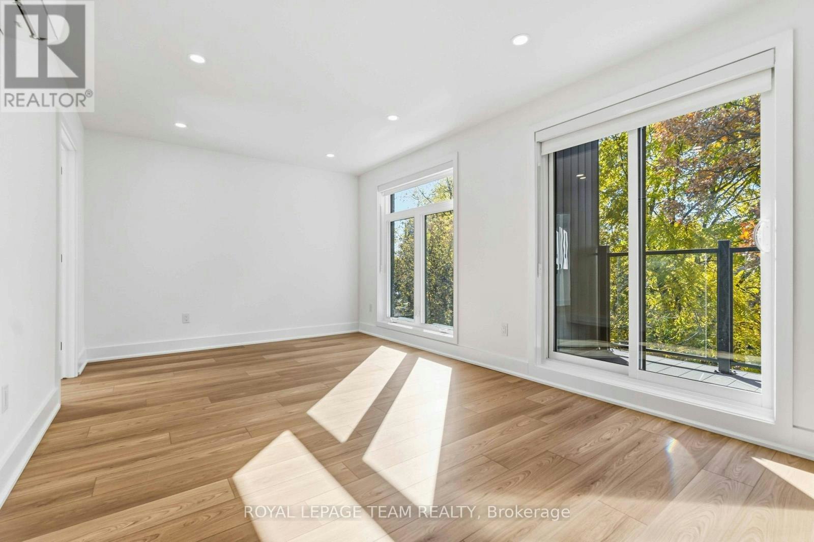 8-100 Hamilton Avenue N, Ottawa, ON, K1Y 1B9 - 4