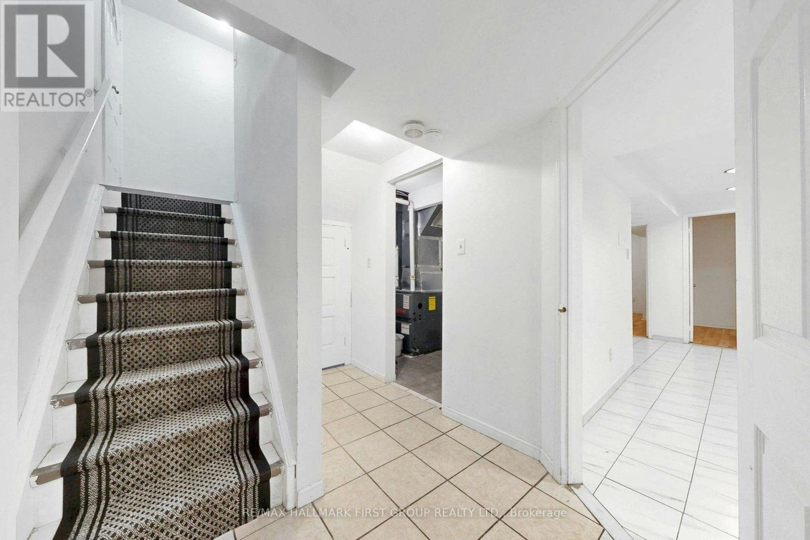 BSMT-220 Morningview Trail, Toronto, ON, M1B 5L7 - 5