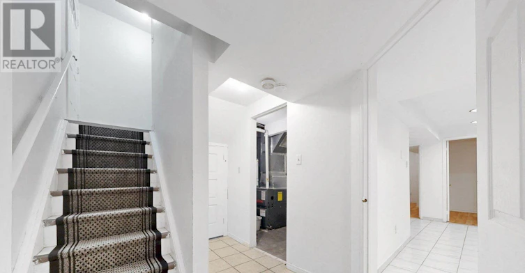 BSMT-220 Morningview Trail, Toronto, ON, M1B 5L7 - 5
