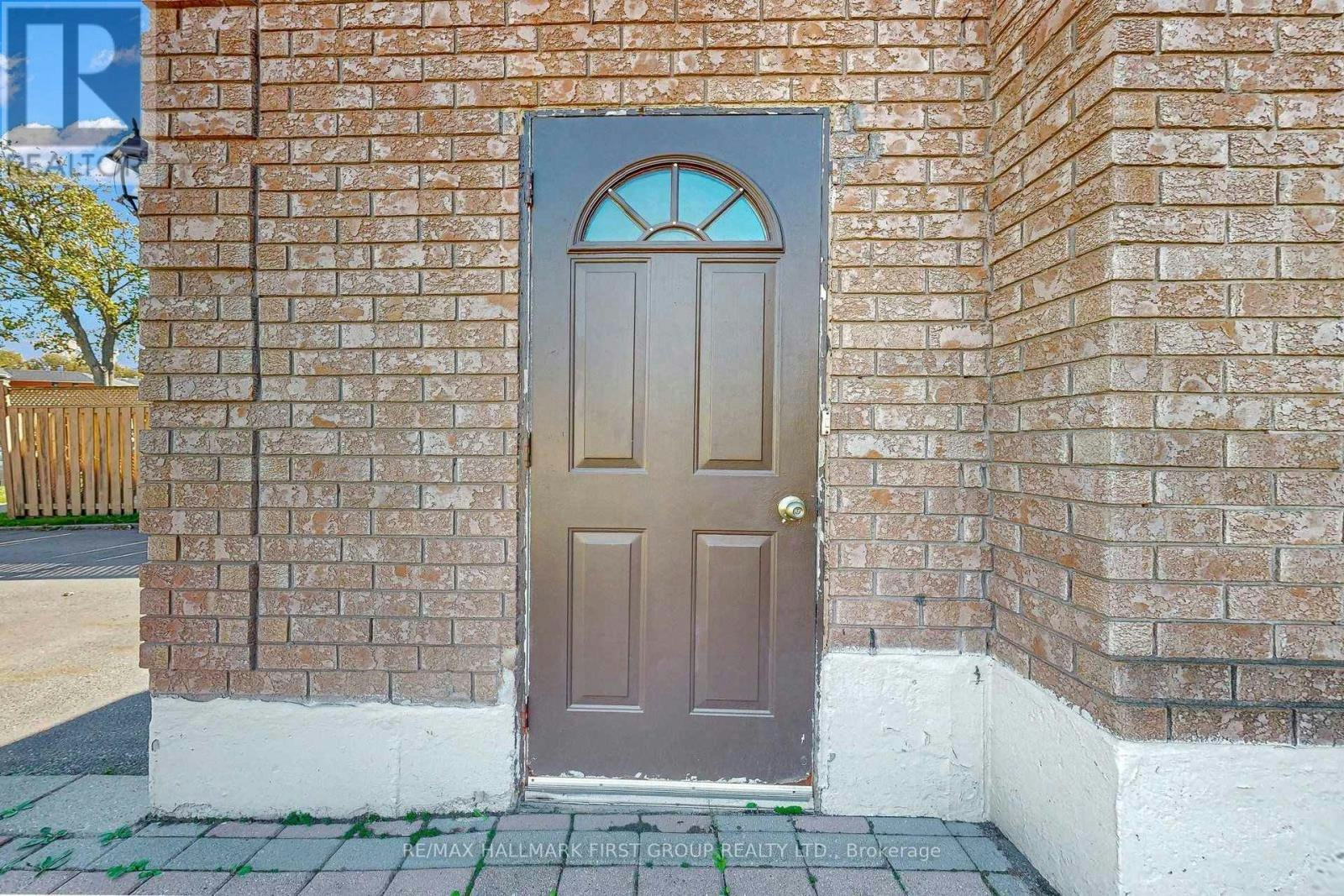 BSMT-220 Morningview Trail, Toronto, ON, M1B 5L7 - 2