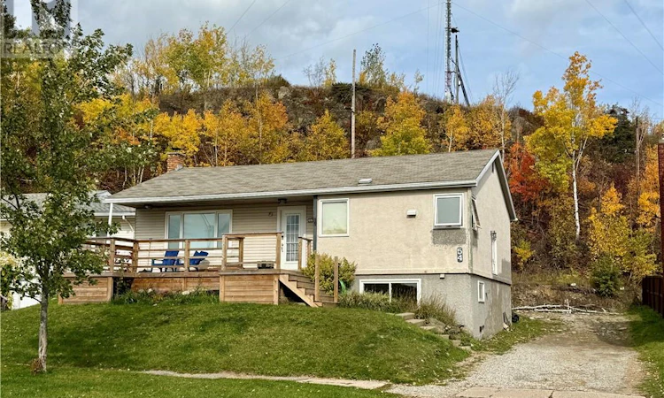 54 Maple Crescent