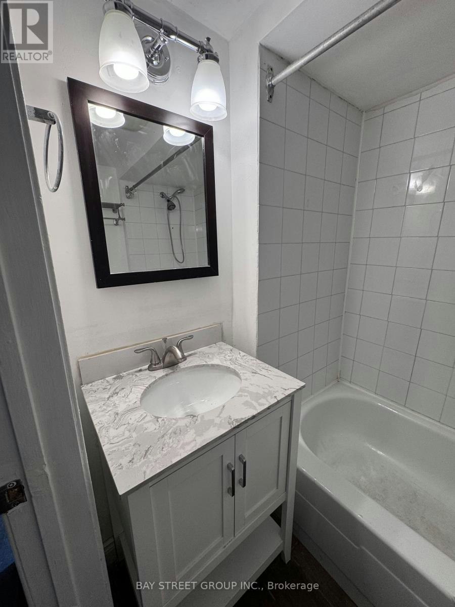 20 Edmonton Road, Toronto, ON, M2J 3W6 - 6