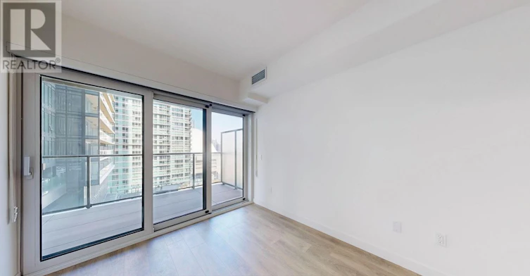 2906-3 Concord Cityplace Way, Toronto, ON, M5V 0X3 - 3