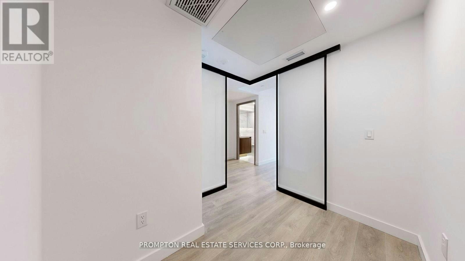 2906-3 Concord Cityplace Way, Toronto, ON, M5V 0X3 - 12