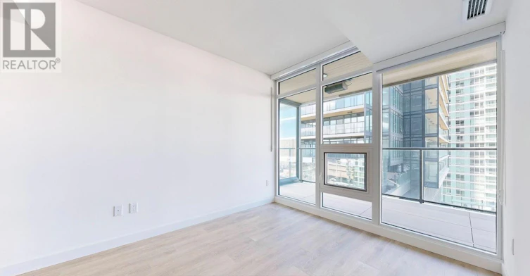 2906-3 Concord Cityplace Way, Toronto, ON, M5V 0X3 - 9