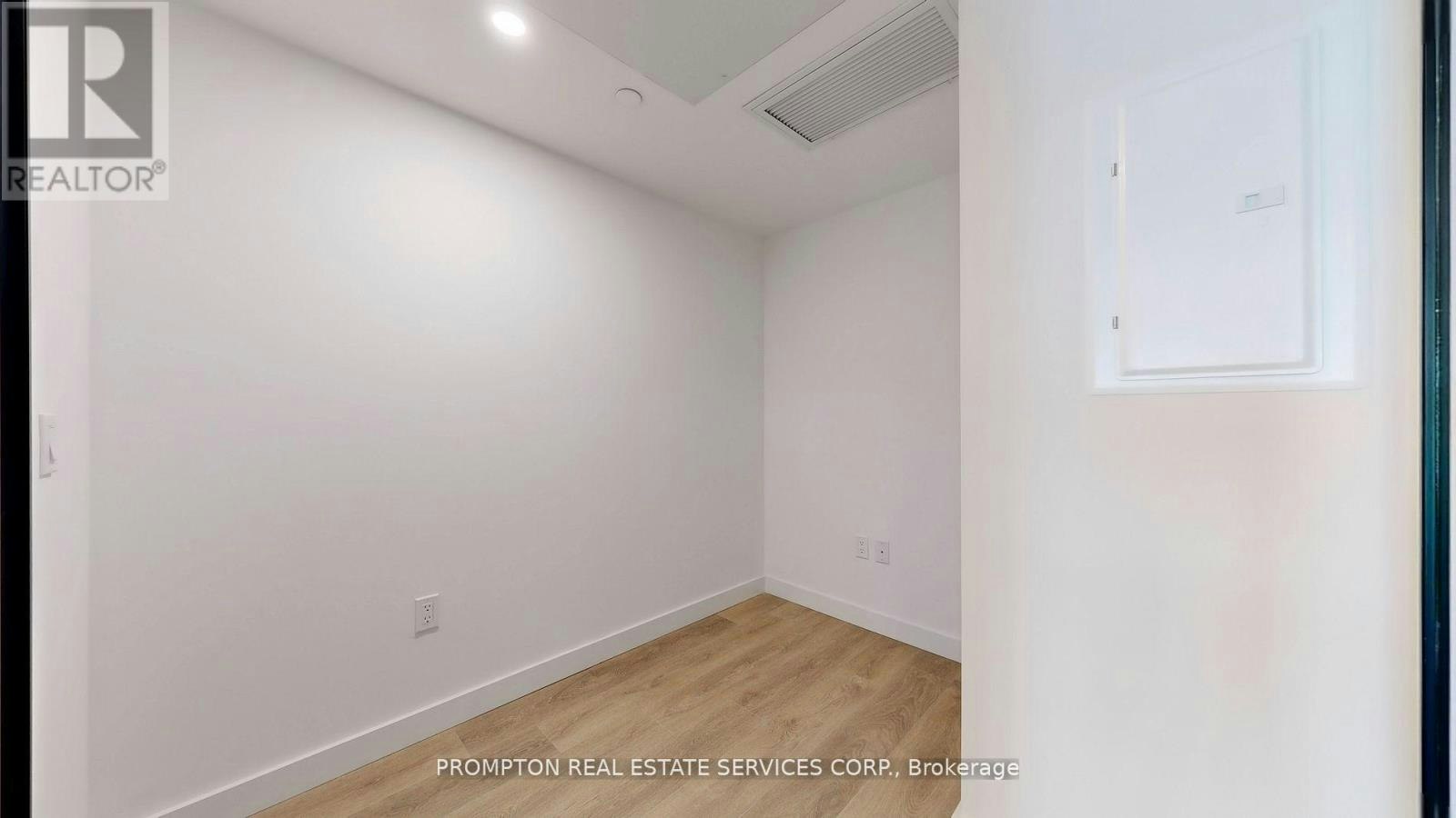 2906-3 Concord Cityplace Way, Toronto, ON, M5V 0X3 - 13