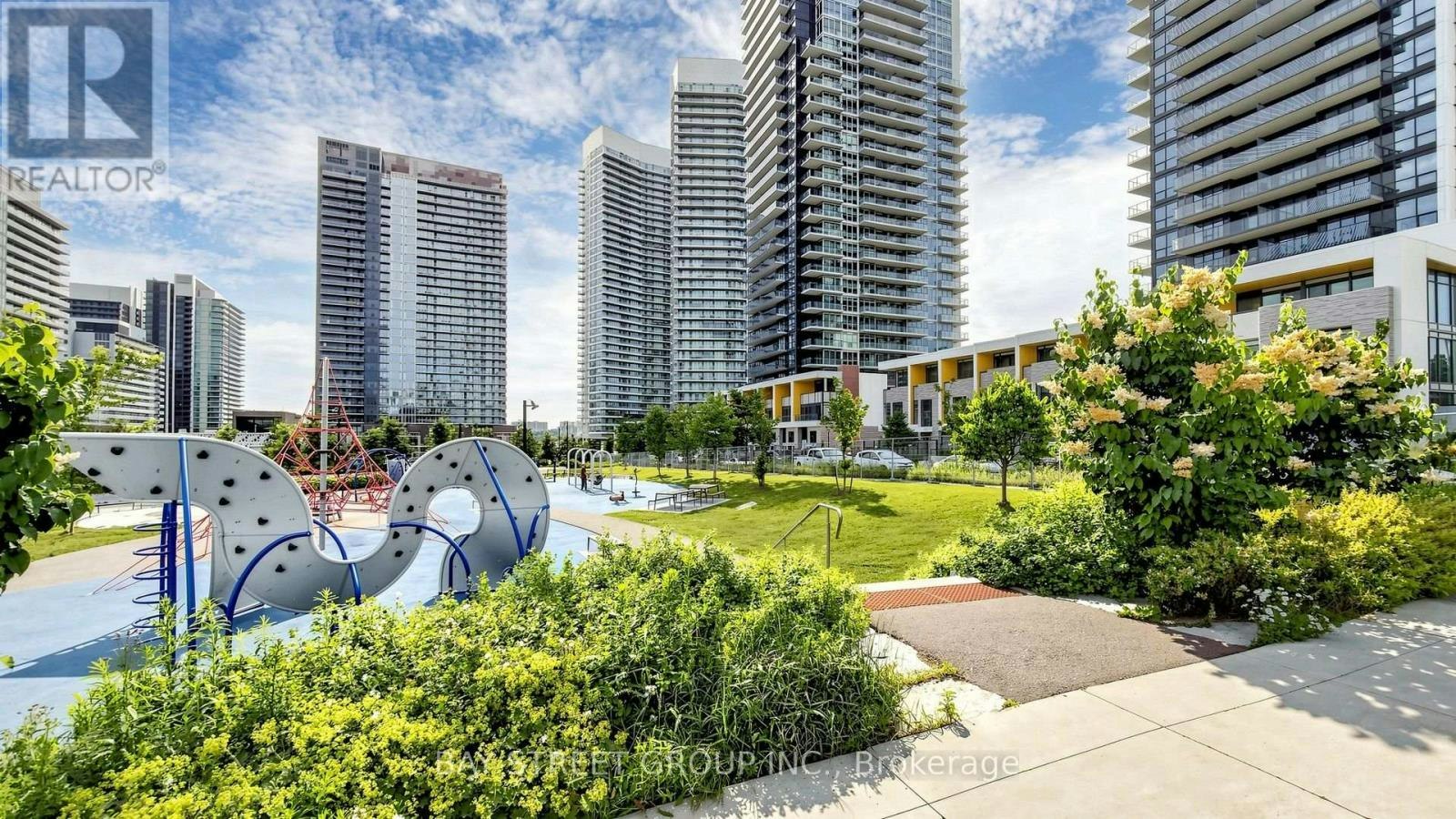 2515-95 Mcmahon Drive, Toronto, ON, M2K 0H2 - 29