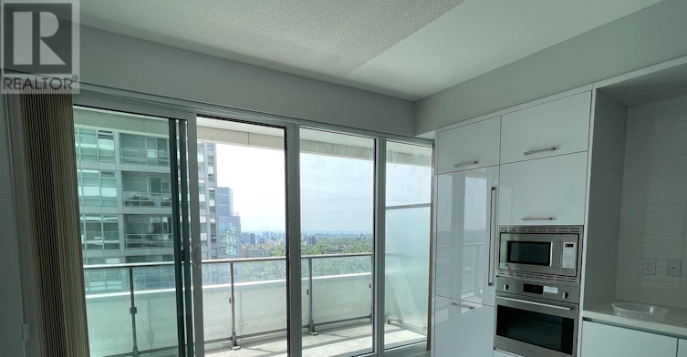 3306-2221 Yonge Street, Toronto, ON, M4S 2B4 - 10