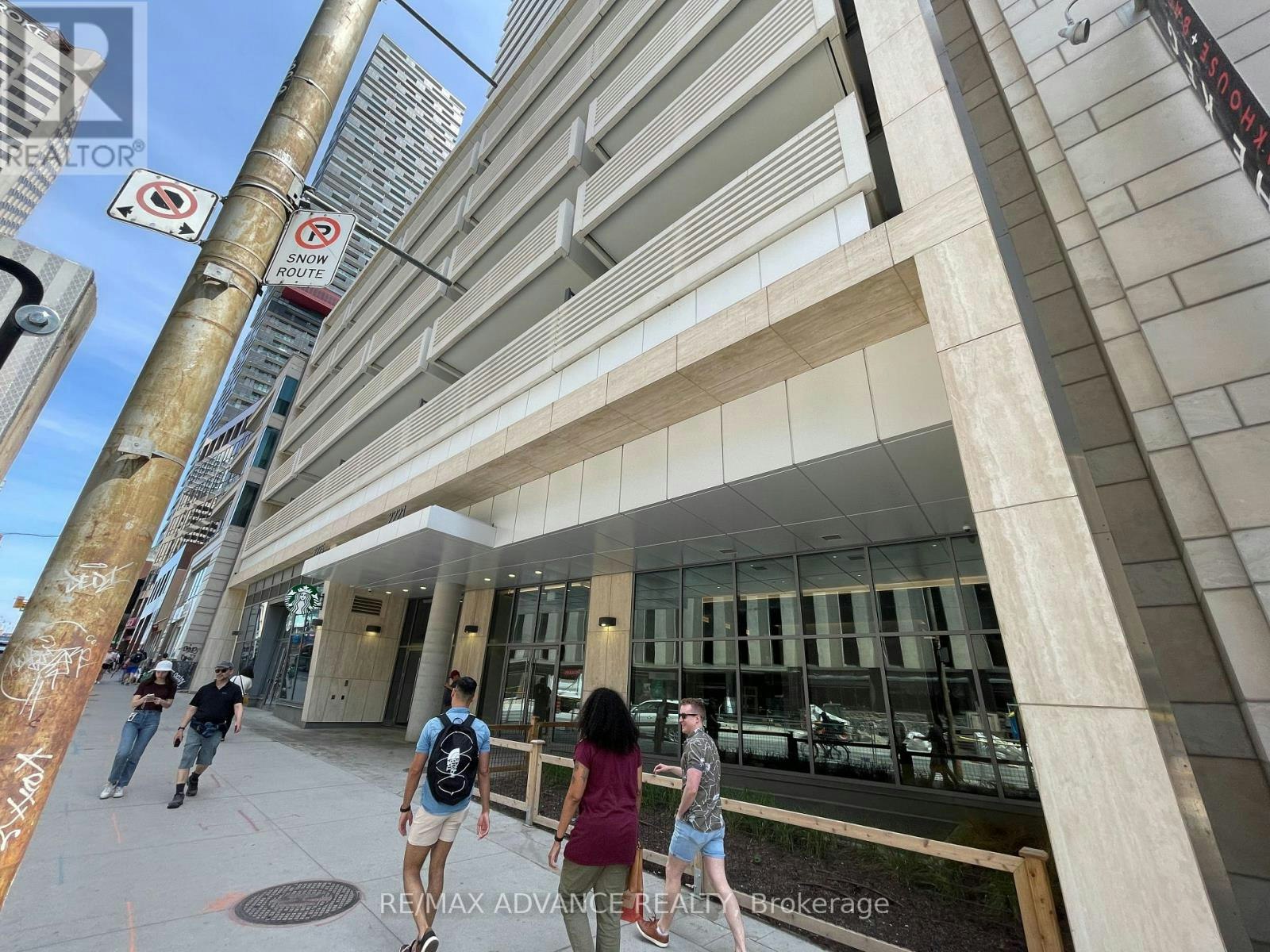 3306-2221 Yonge Street, Toronto, ON, M4S 2B4 - 2