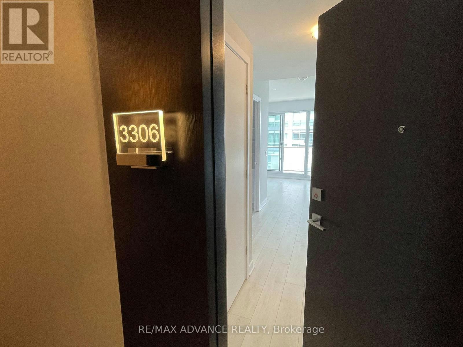 3306-2221 Yonge Street, Toronto, ON, M4S 2B4 - 4