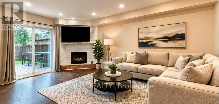 76 Lansbury Drive W, Toronto, ON, M1V 3H6 - 3