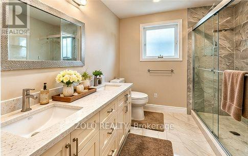 76 Lansbury Drive W, Toronto, ON, M1V 3H6 - 9