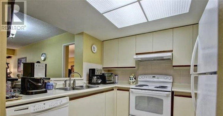 602-325 Webb Drive, Mississauga, ON, L5B 3Z9 - 6
