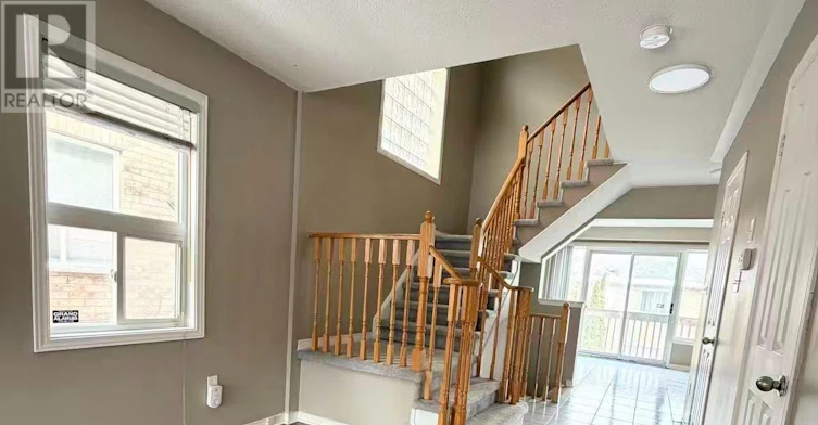 ENTIRE PROPERTY-367 Marble Place, Newmarket, ON, L3X 2P1 - 4