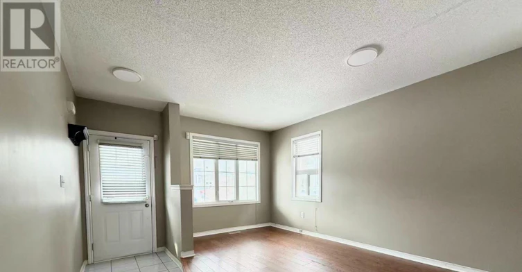 ENTIRE PROPERTY-367 Marble Place, Newmarket, ON, L3X 2P1 - 2