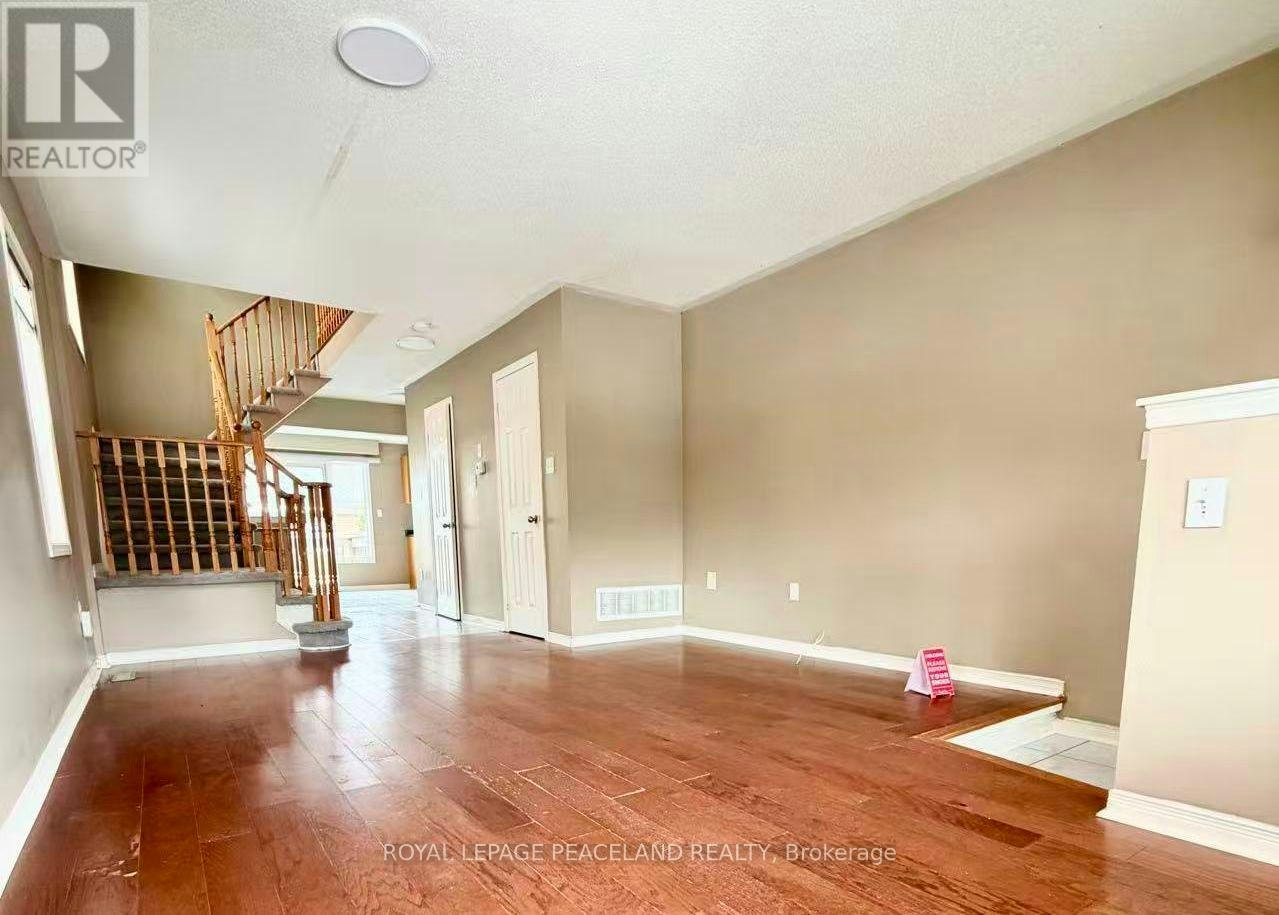 UPPER-367 Marble Place, Newmarket, ON, L3X 2P1 - 2