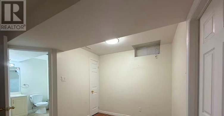 W/O BSMT-367 Marble Place, Newmarket, ON, L3X 2P1 - 6
