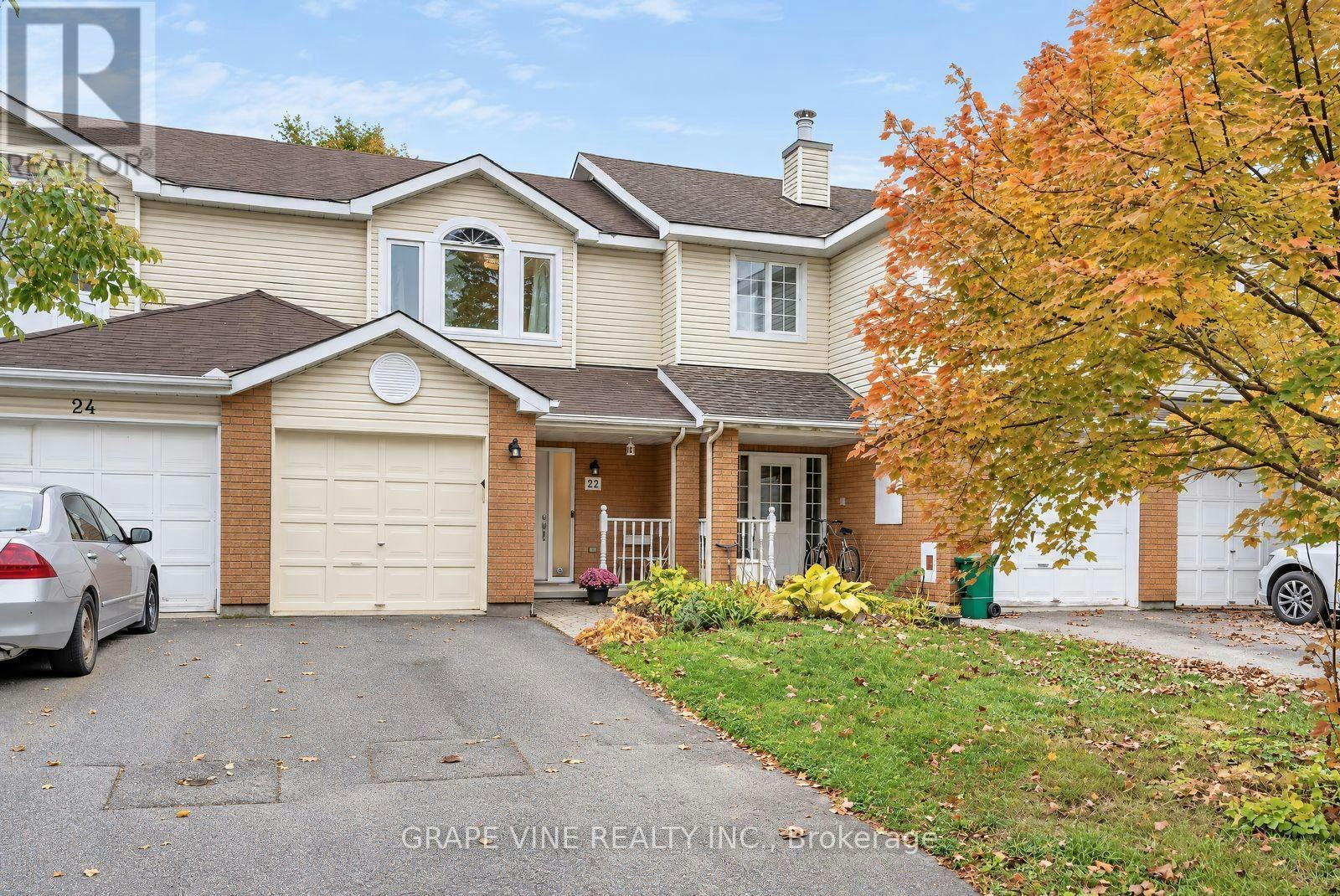 22 Hodgson Court, Ottawa, ON, K2K 2T4