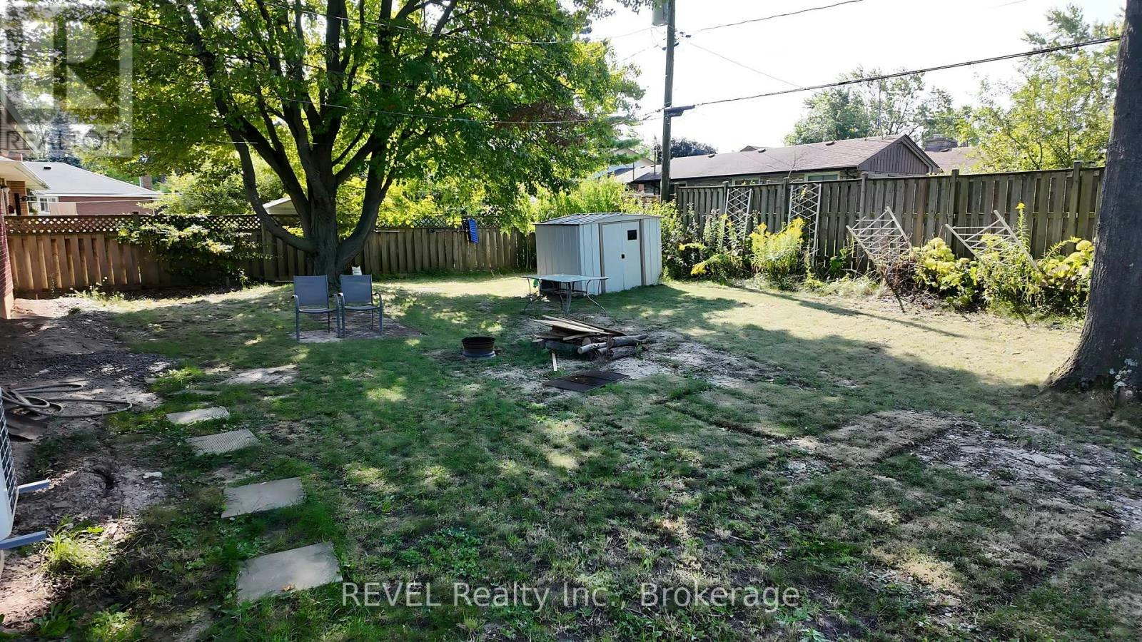 12 Glendale Drive, Welland, ON, L3C 4Y6 - 12