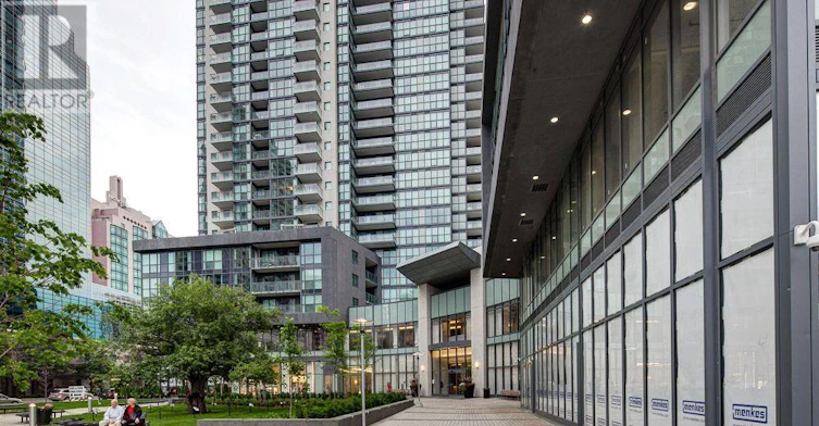 1709-5162 Yonge Street, Toronto, ON, M2N 0E9 - 2