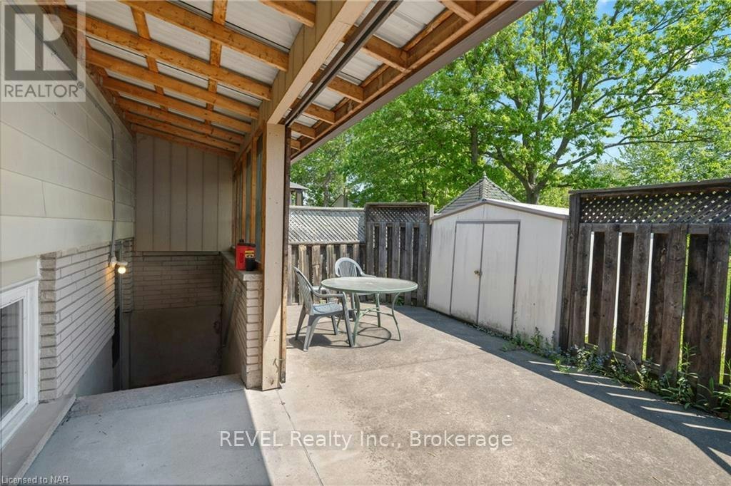 5914 Frontenac Street, Niagara Falls, ON, L2G 3B2 - 14