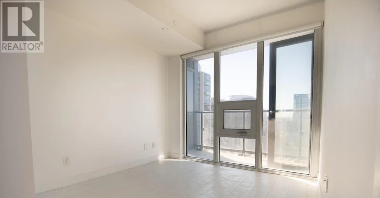 1910-19 Western Battery Road, Toronto, ON, M6K 0E3 - 4