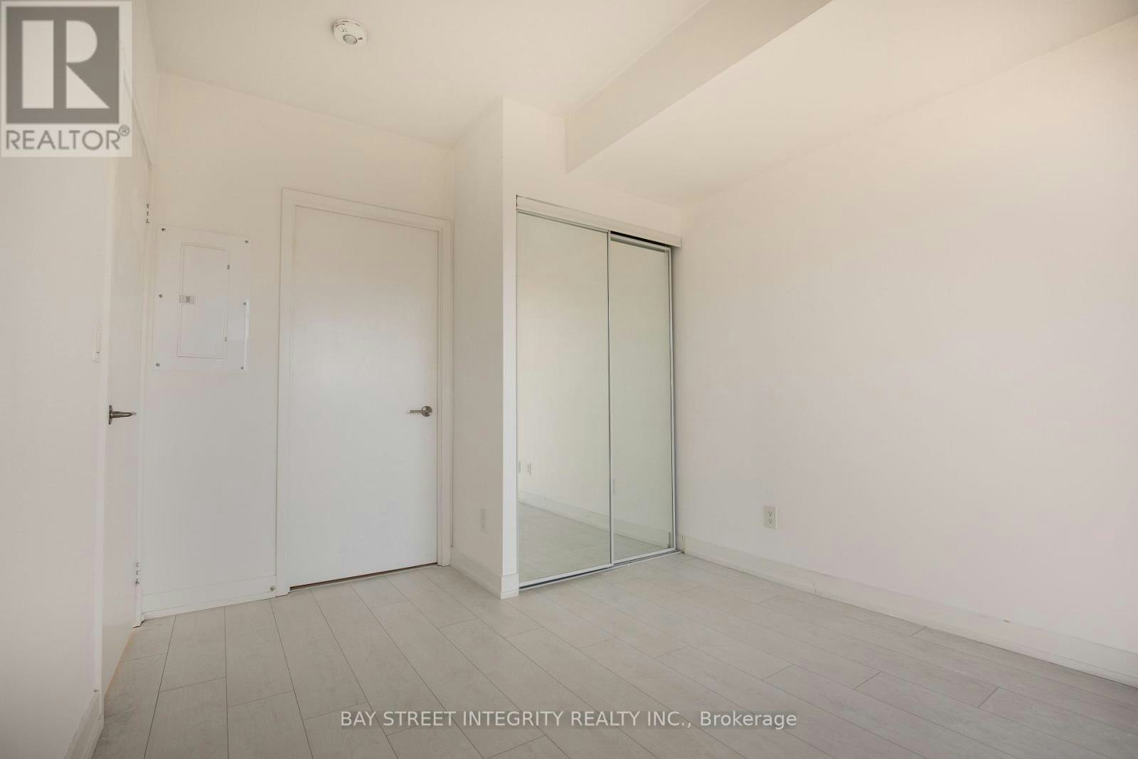 1910-19 Western Battery Road, Toronto, ON, M6K 0E3 - 5
