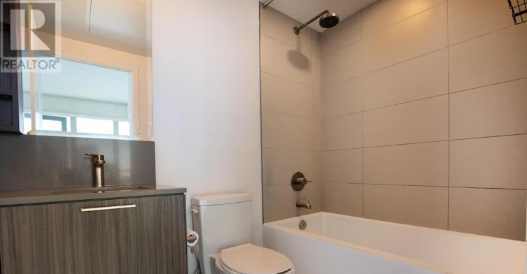 1910-19 Western Battery Road, Toronto, ON, M6K 0E3 - 6