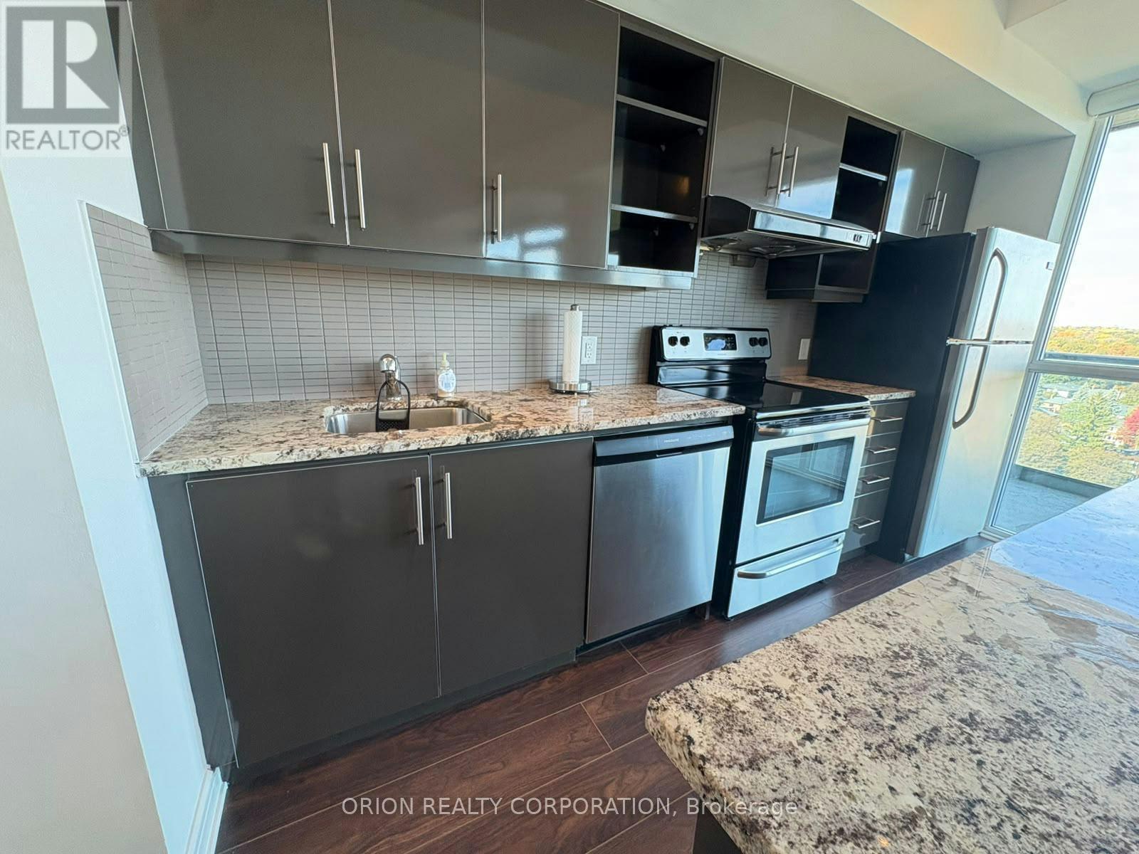 1105-35 Brian Peck Crescent, Toronto, ON, M4G 0A5 - 2
