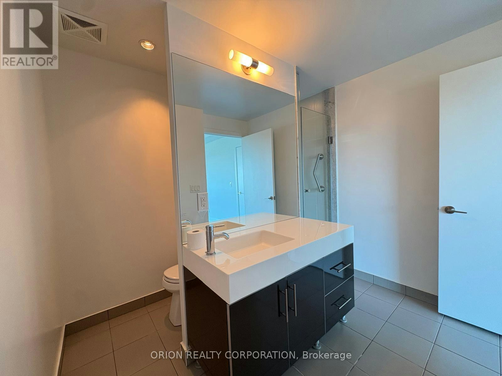 1105-35 Brian Peck Crescent, Toronto, ON, M4G 0A5 - 11
