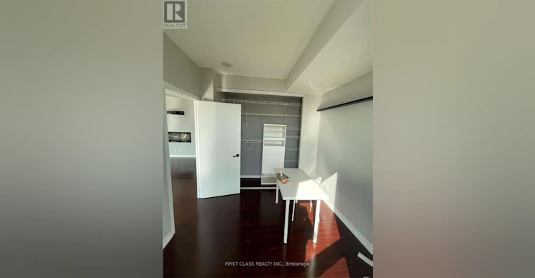 2004-231 Fort York Boulevard, Toronto, ON, M5V 1B2 - 12