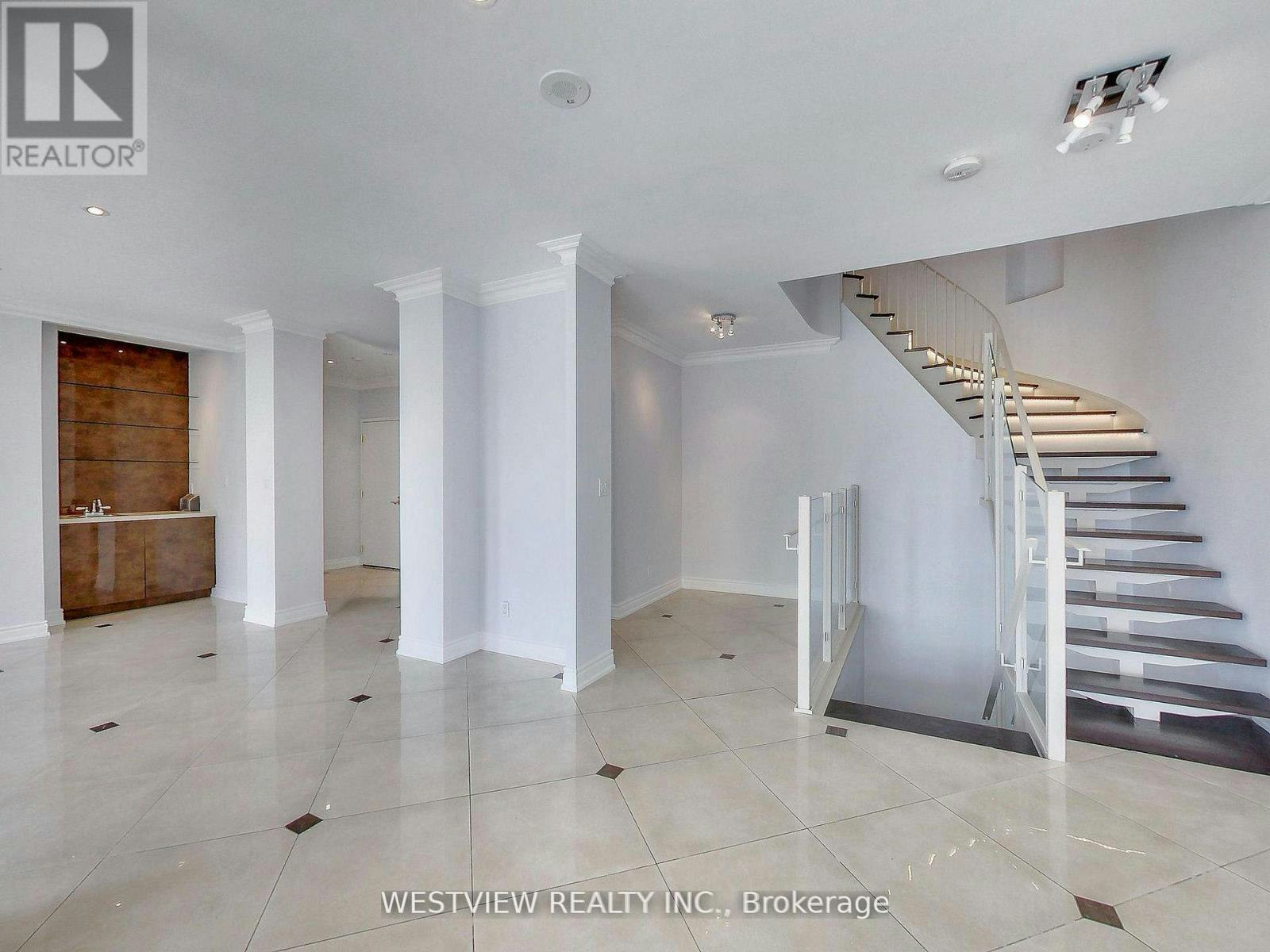 116-2111 Lake Shore Boulevard, Toronto, ON, M8V 4B2 - 9