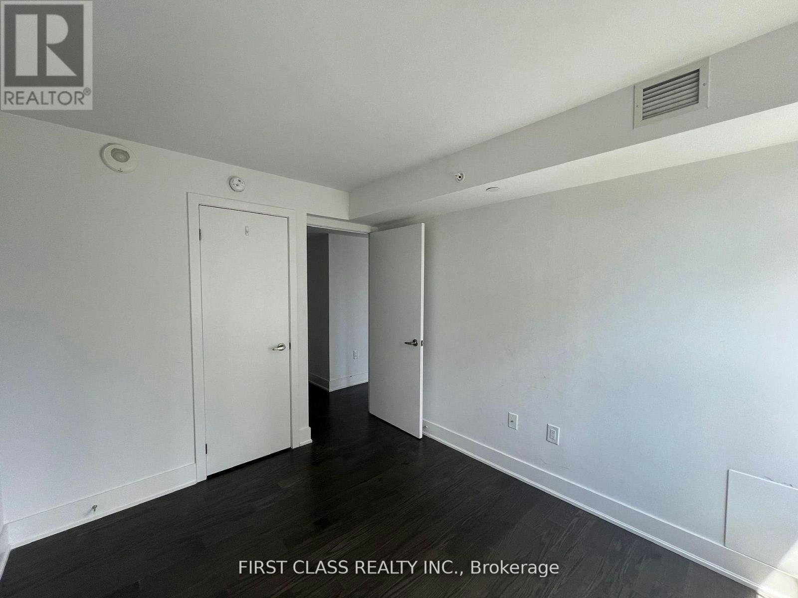 1605-955 Bay Street, Toronto, ON, M5S 0C6 - 5