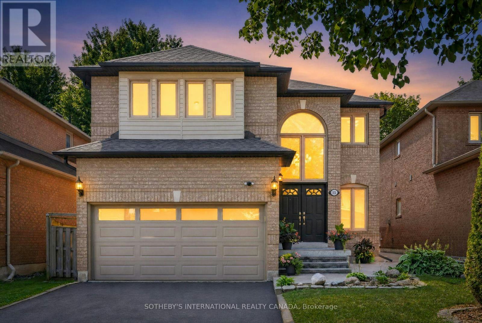 15 Klamath Court, Vaughan, ON, L6A 2L7