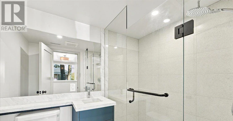 1-113 Hatherley Road, Toronto, ON, M6E 1W4 - 20