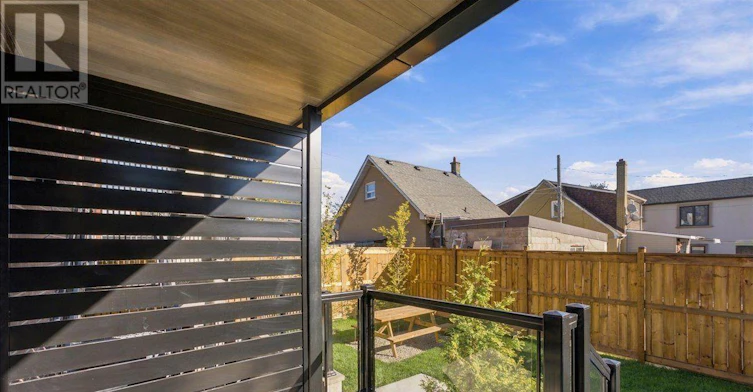 1-113 Hatherley Road, Toronto, ON, M6E 1W4 - 14