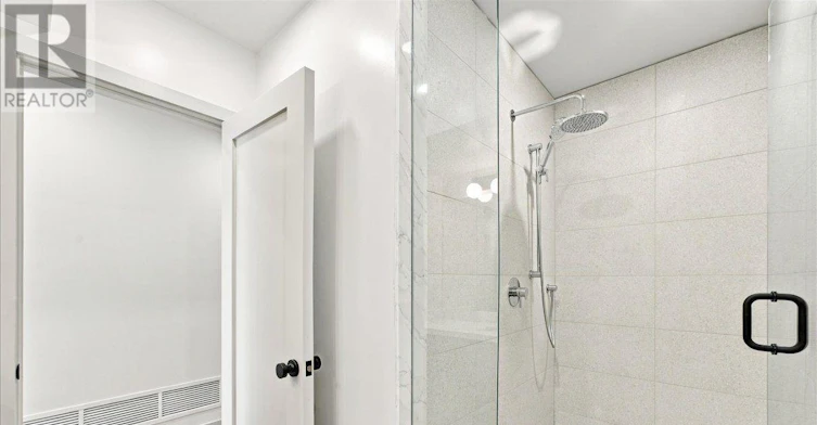 1-113 Hatherley Road, Toronto, ON, M6E 1W4 - 24