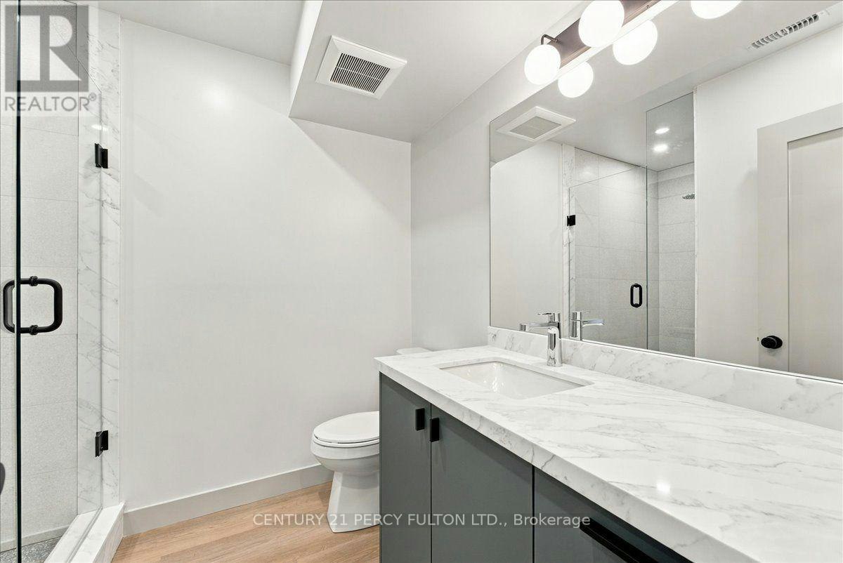 1-113 Hatherley Road, Toronto, ON, M6E 1W4 - 23