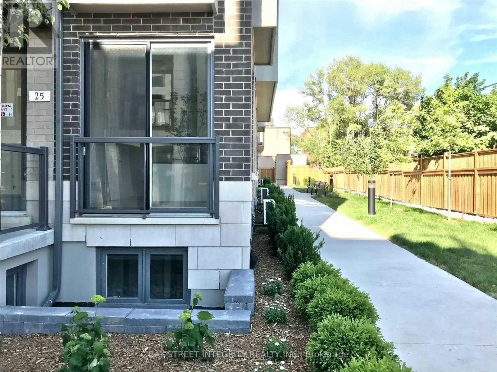 25-715 Lawrence Avenue W, Toronto, ON, M6A 0C6 - 2