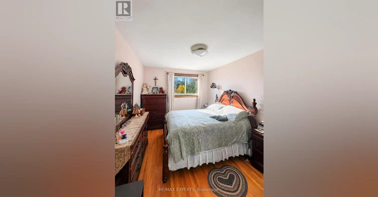 22 Rita Drive, Toronto, ON, M3L 2G6 - 16