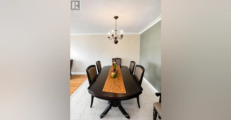 22 Rita Drive, Toronto, ON, M3L 2G6 - 4