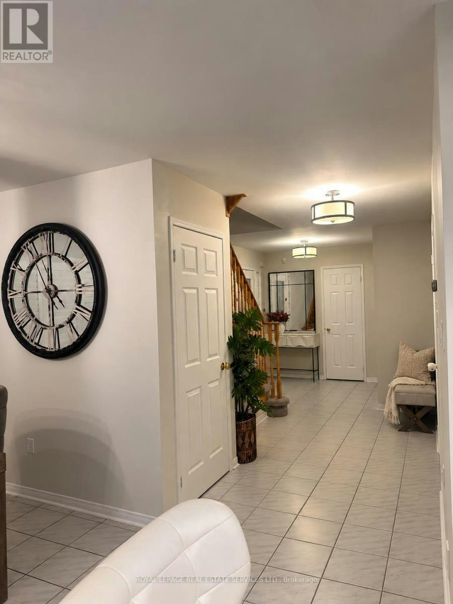 3105 Turbine Crescent, Mississauga, ON, L5M 6X1 - 6