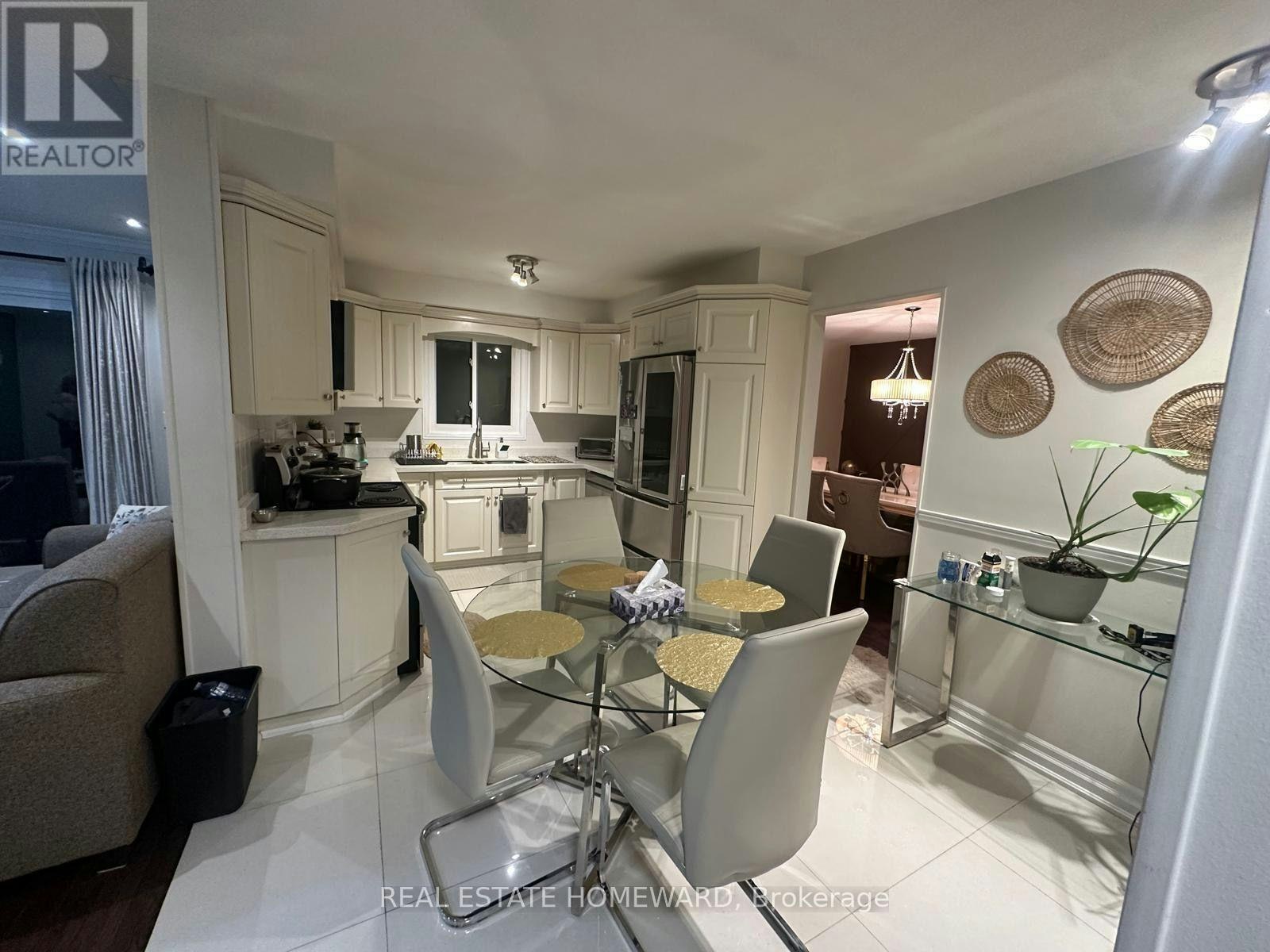 784 Hill Gate, Newmarket, ON, L3Y 6M2 - 12