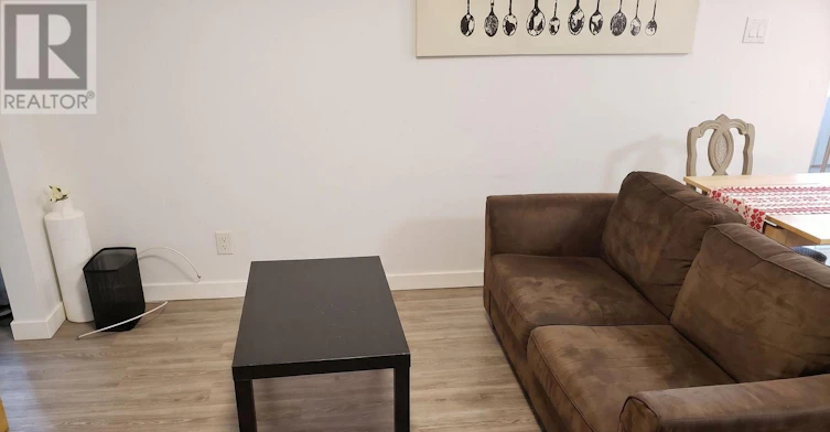 B-924 Watson Street, Ottawa, ON, K2B 6B9 - 6