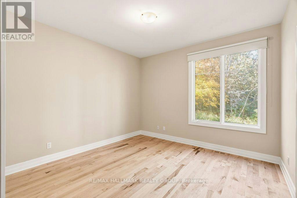 5 Oriole Drive, Ottawa, ON, K1J 7E8 - 15