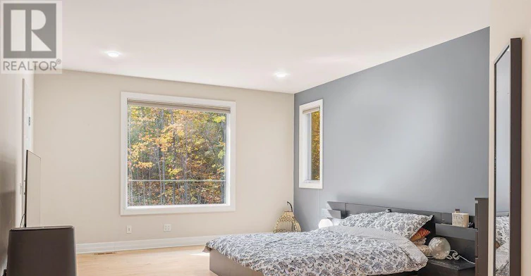 5 Oriole Drive, Ottawa, ON, K1J 7E8 - 36